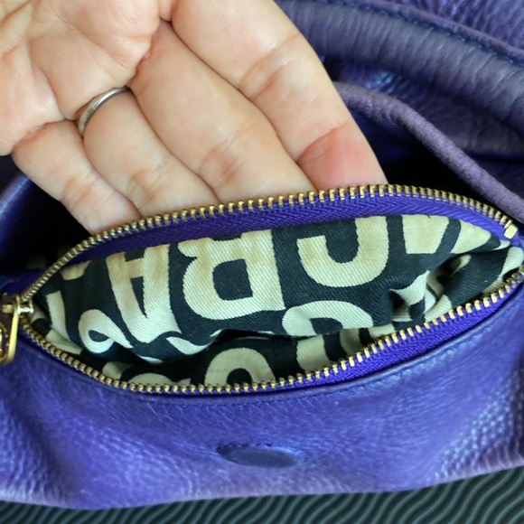 💜 Marc by Marc Jacobs Classic Q Hillier - Medium - Picture 12 of 16